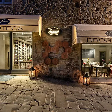 Bed and Breakfast Drogheria E Franci Μονταλτσίνο